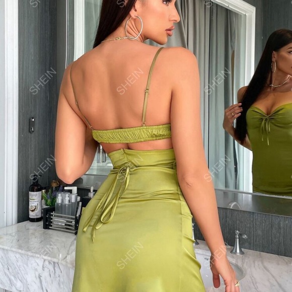 Backless satin cami dress - Picture 4 of 4